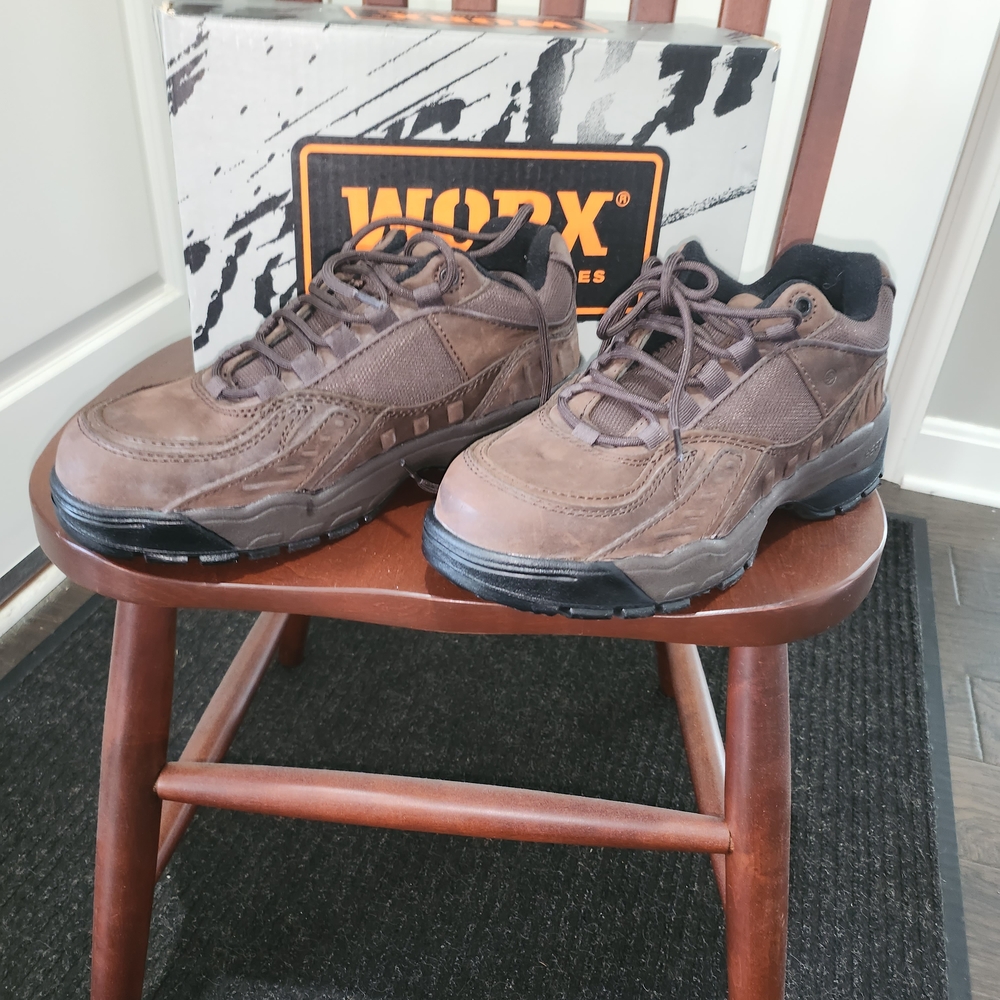 Men's Brown Athletic Shoes